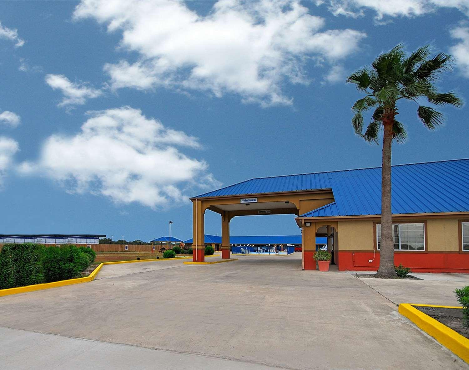Americas Best Value Inn Sinton Buitenkant foto